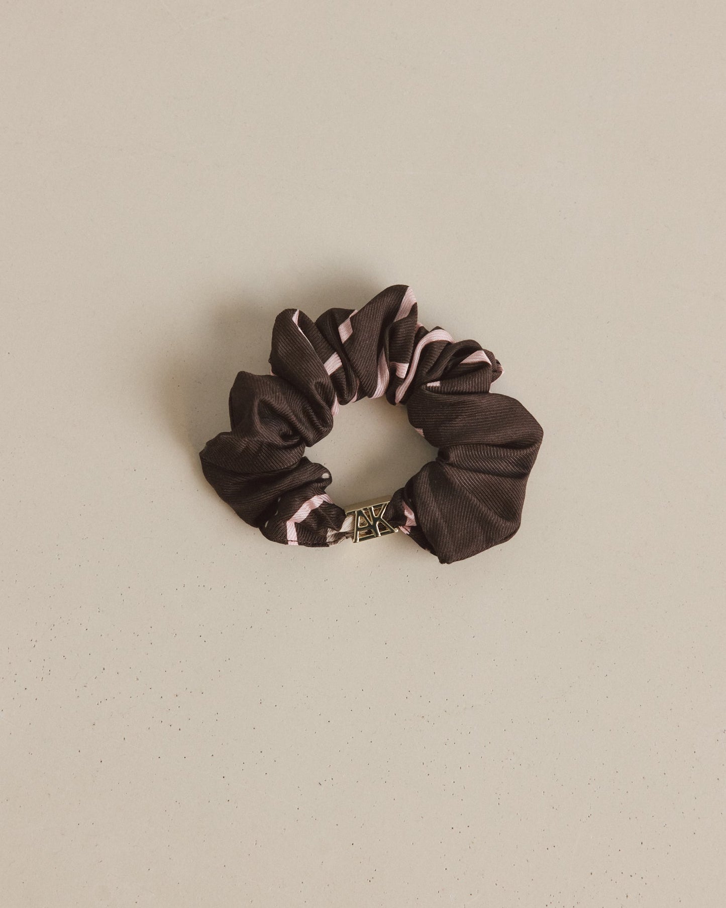Scrunchie PONY - by Aylin Koenig