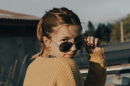 Business Casual vs Smart Casual: Stilvoll und nachhaltig - by Aylin Koenig