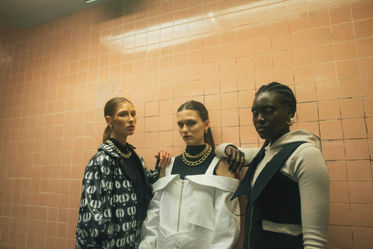 Casual Chic Hochzeit: Eleganz trifft auf Lässigkeit - by Aylin Koenig