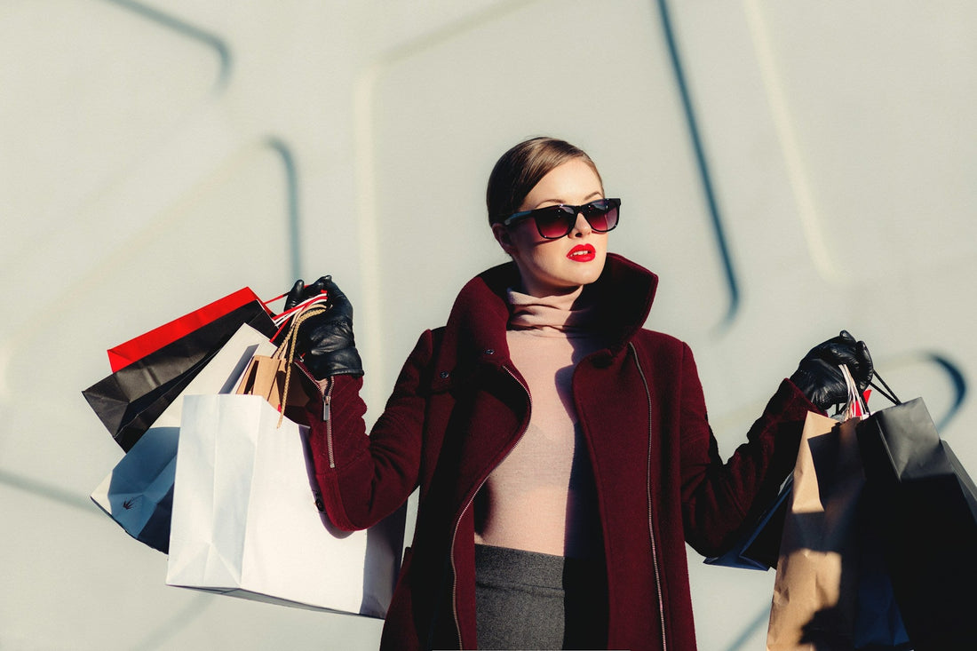 Der Einfluss der Fast Fashion Industrie auf die Produktqualität - by Aylin Koenig