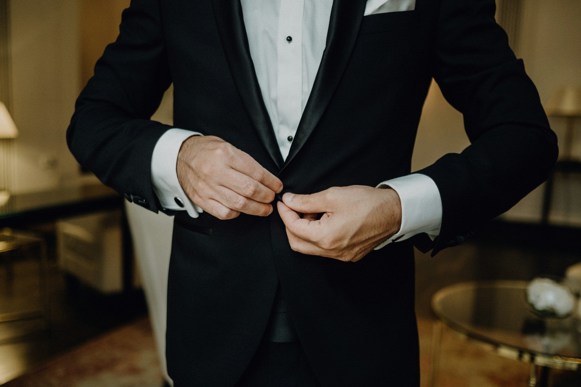 Die häufigsten Fehler bei einem Black Tie Wedding vermeiden - by Aylin Koenig
