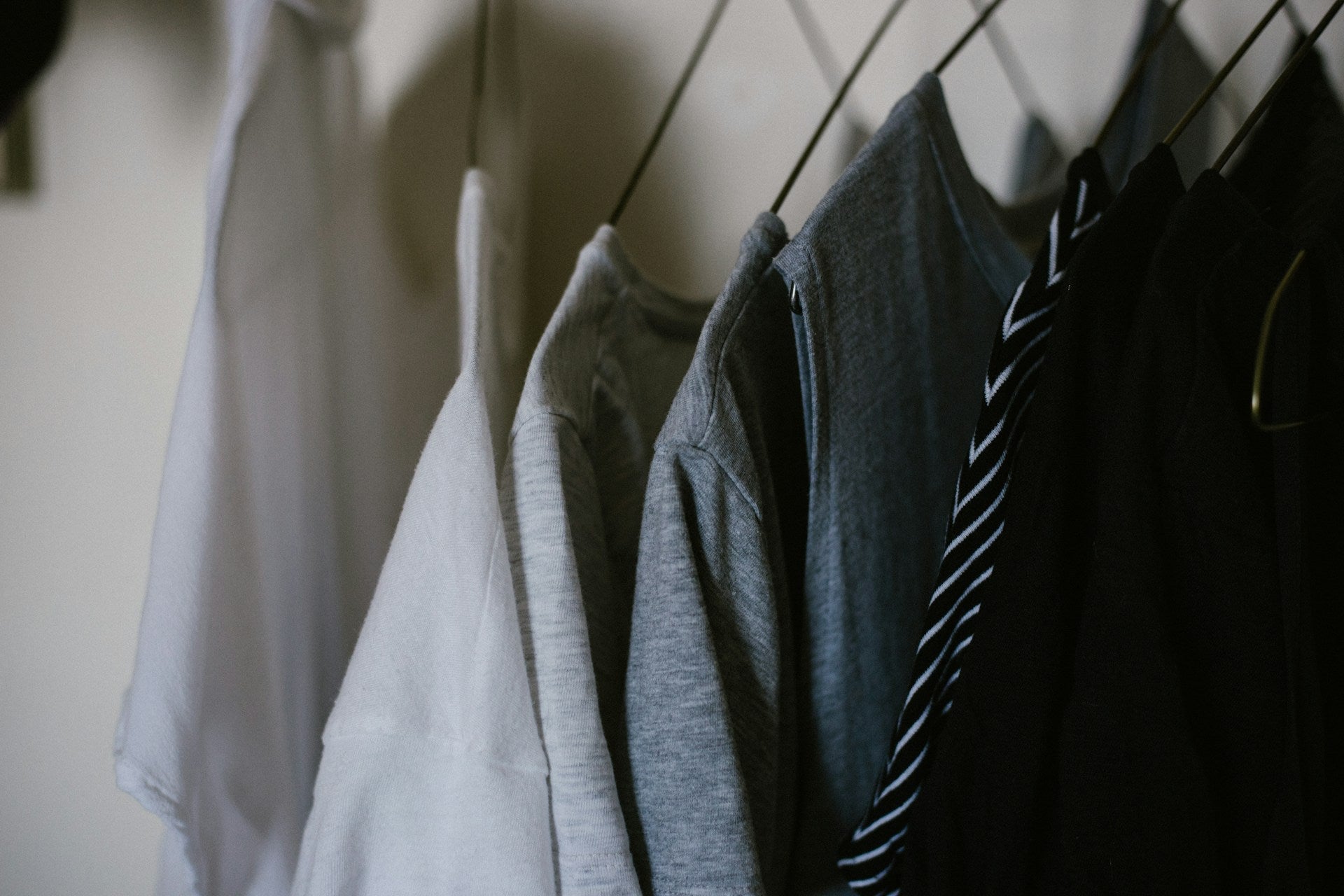 Entdecke die Vorteile von Slow Fashion für deinen Stil - by Aylin Koenig