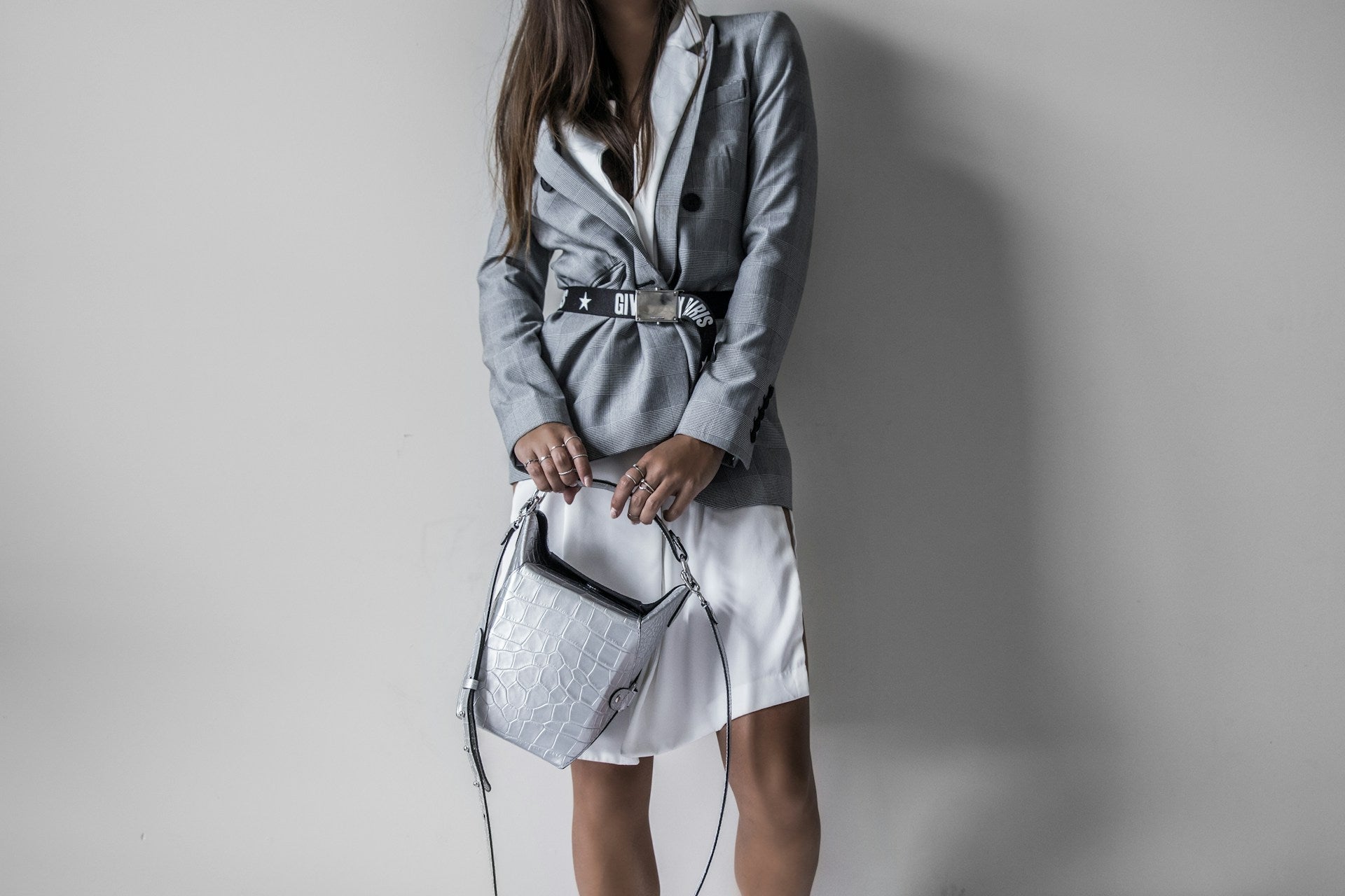 Nachhaltige Accessoires: Umweltschonende Fashion-Trends enthüllt - by Aylin Koenig