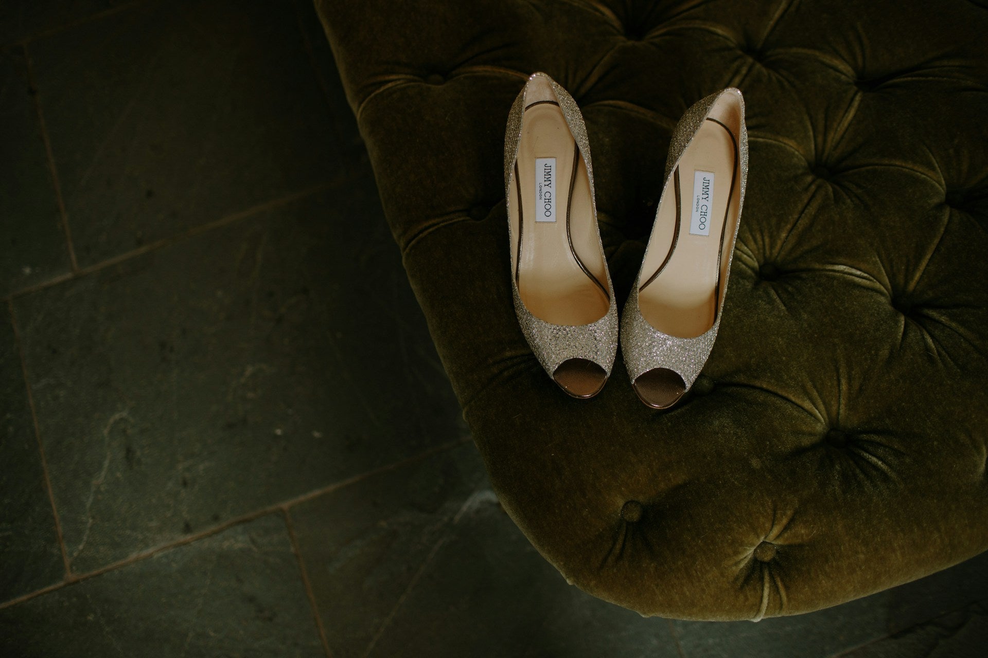 Schuhe, die die Welt retten: Nachhaltige Schuhe im Fokus - by Aylin Koenig