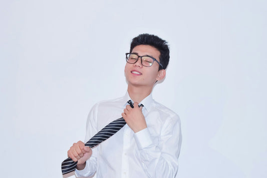 Smart Casual Damen Hochzeit: Stilvoll und nachhaltig gekleidet - by Aylin Koenig