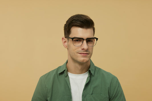 Wie man den Smart Casual Dresscode Herren perfekt umsetzt - by Aylin Koenig