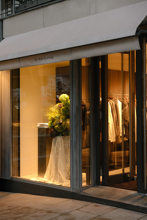 RETAIL