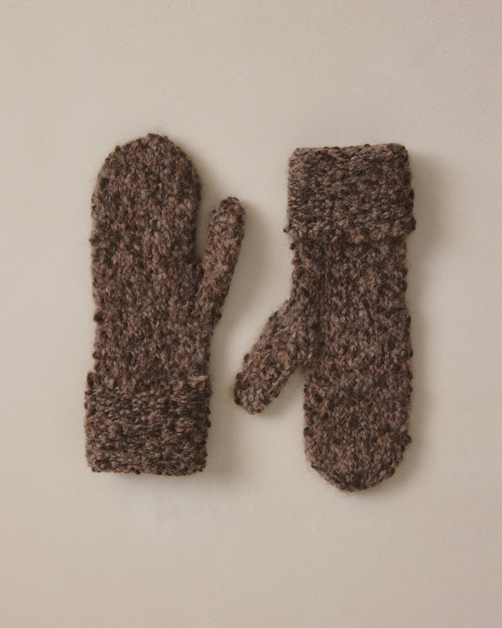 Fäustlinge NIL - by Aylin Koenig