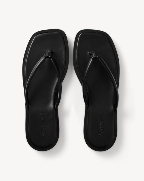 Flip Flops FLIPPA - by Aylin Koenig