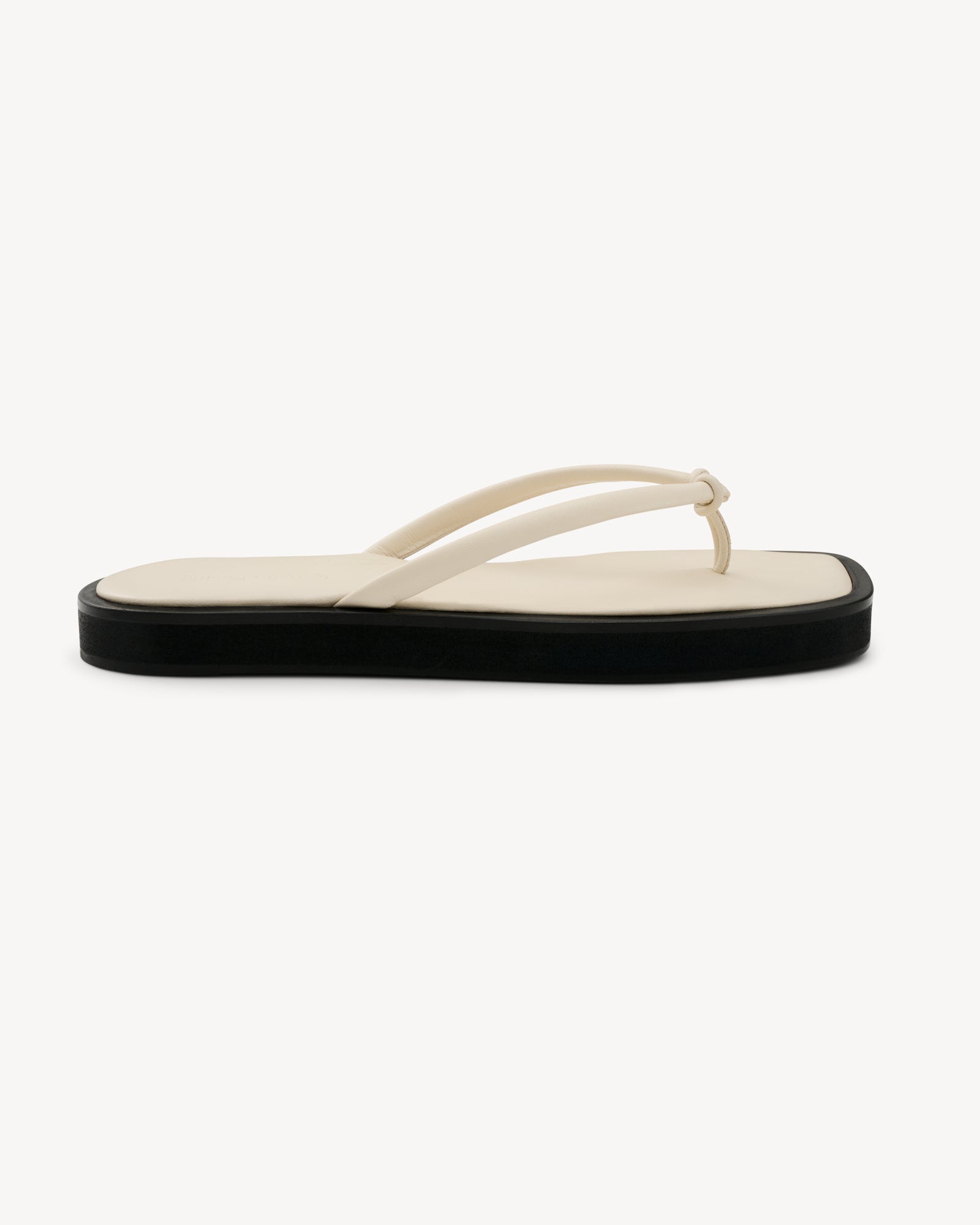 Flip Flops FLIPPA - by Aylin Koenig