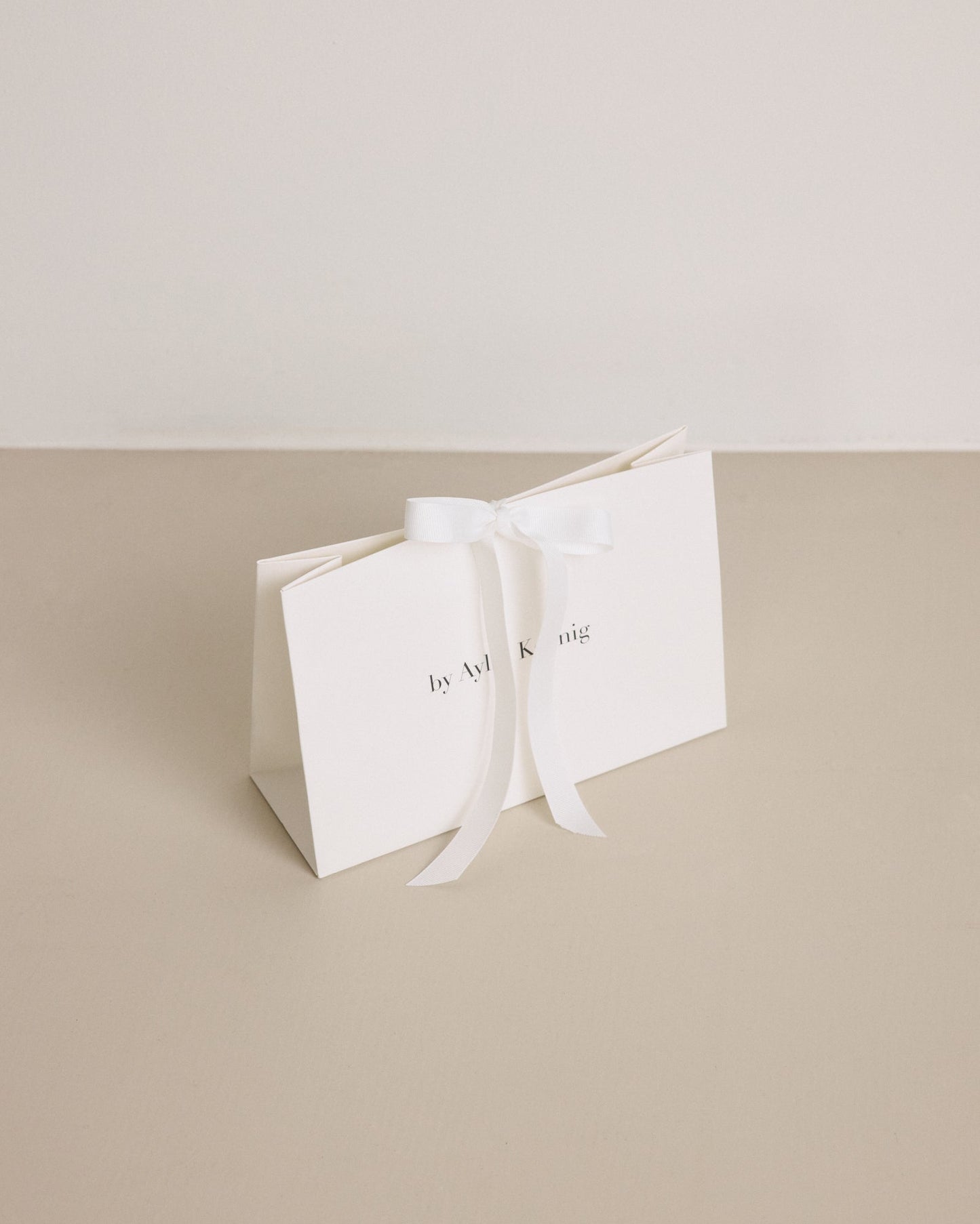 Geschenkverpackungen - by Aylin Koenig