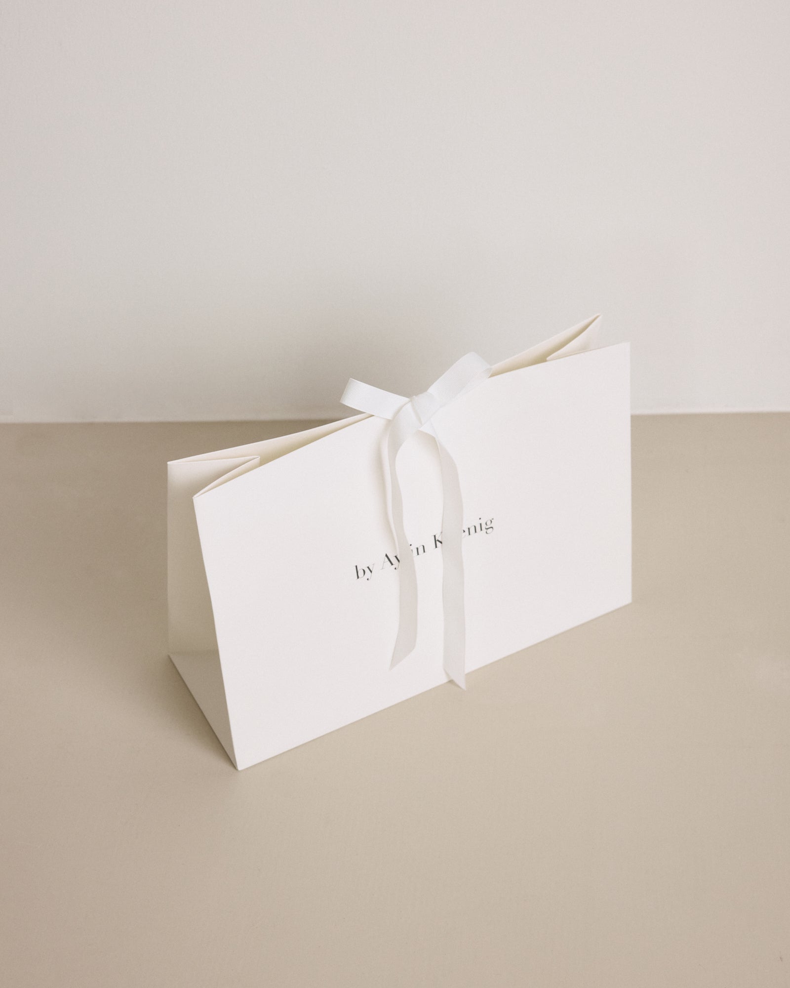 Geschenkverpackungen - by Aylin Koenig