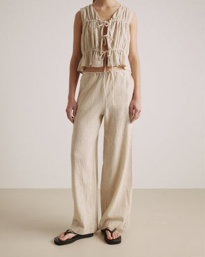 Hose EMMI - by Aylin Koenig