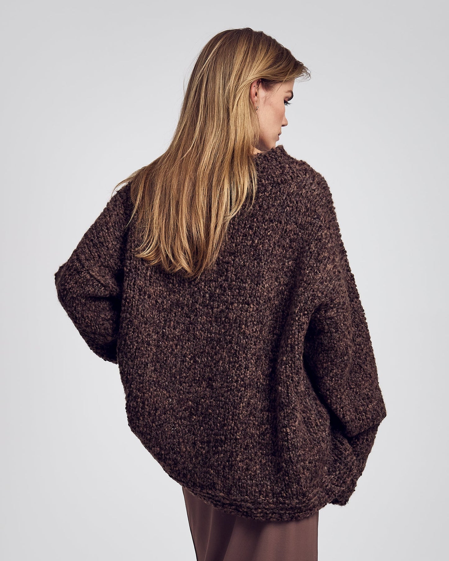 Pullover GRANNY - by Aylin Koenig