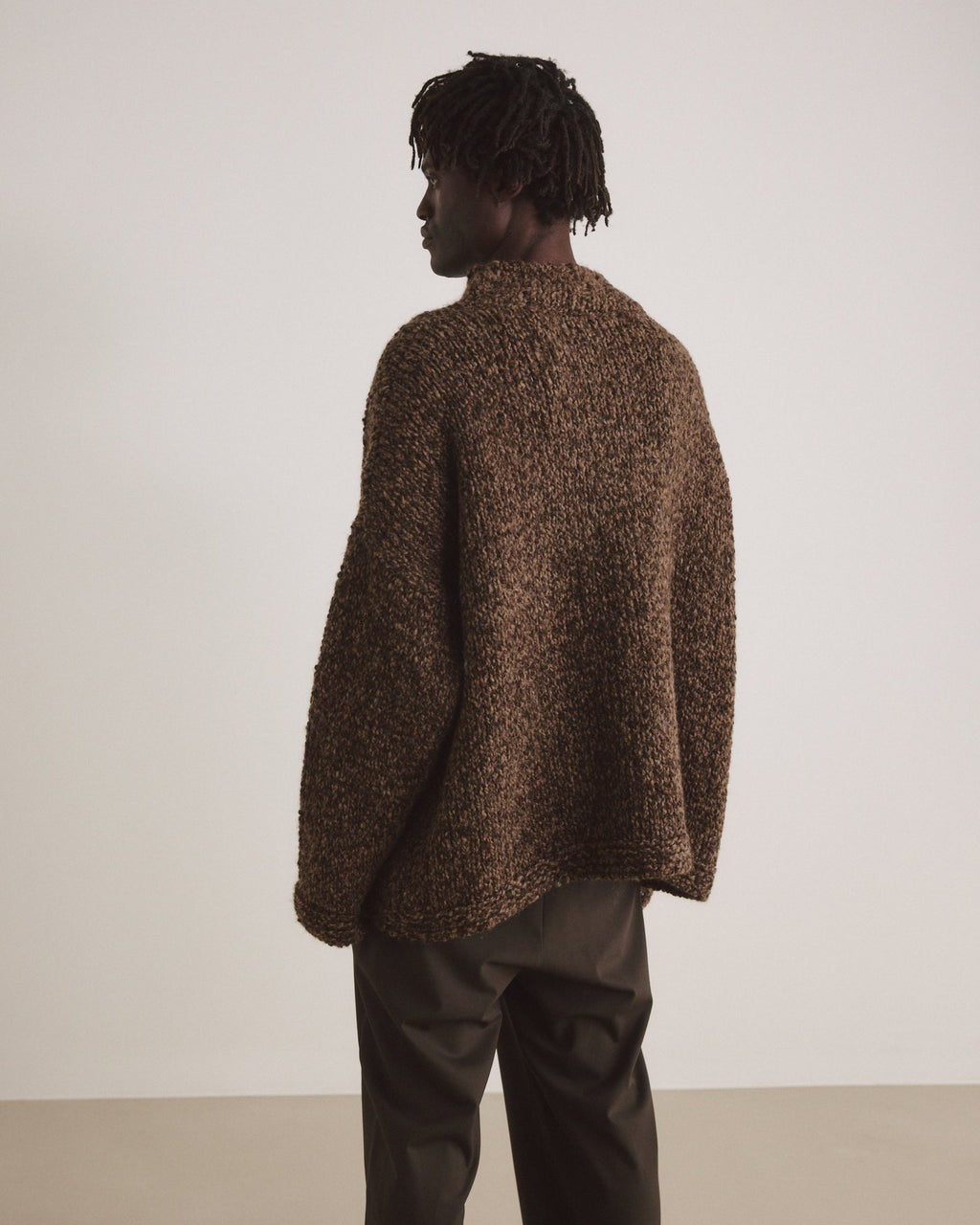 Pullover GRANNY - by Aylin Koenig