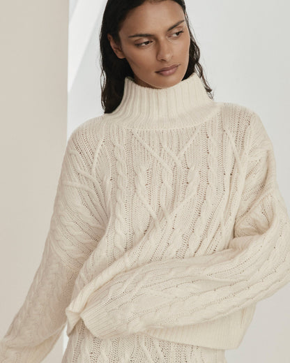 Pullover LEA - by Aylin Koenig