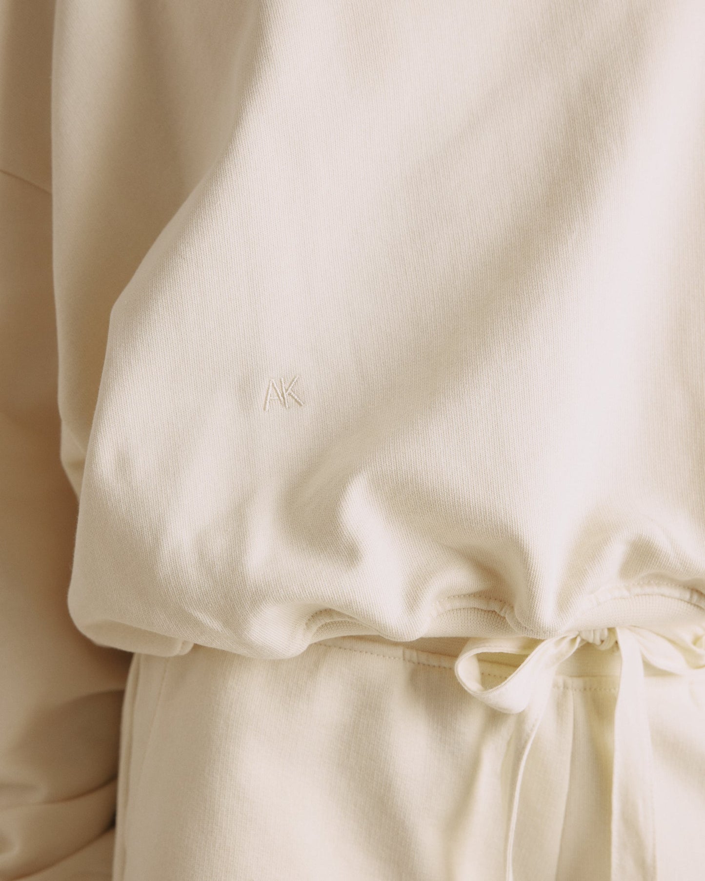 Pullover MOON - by Aylin Koenig