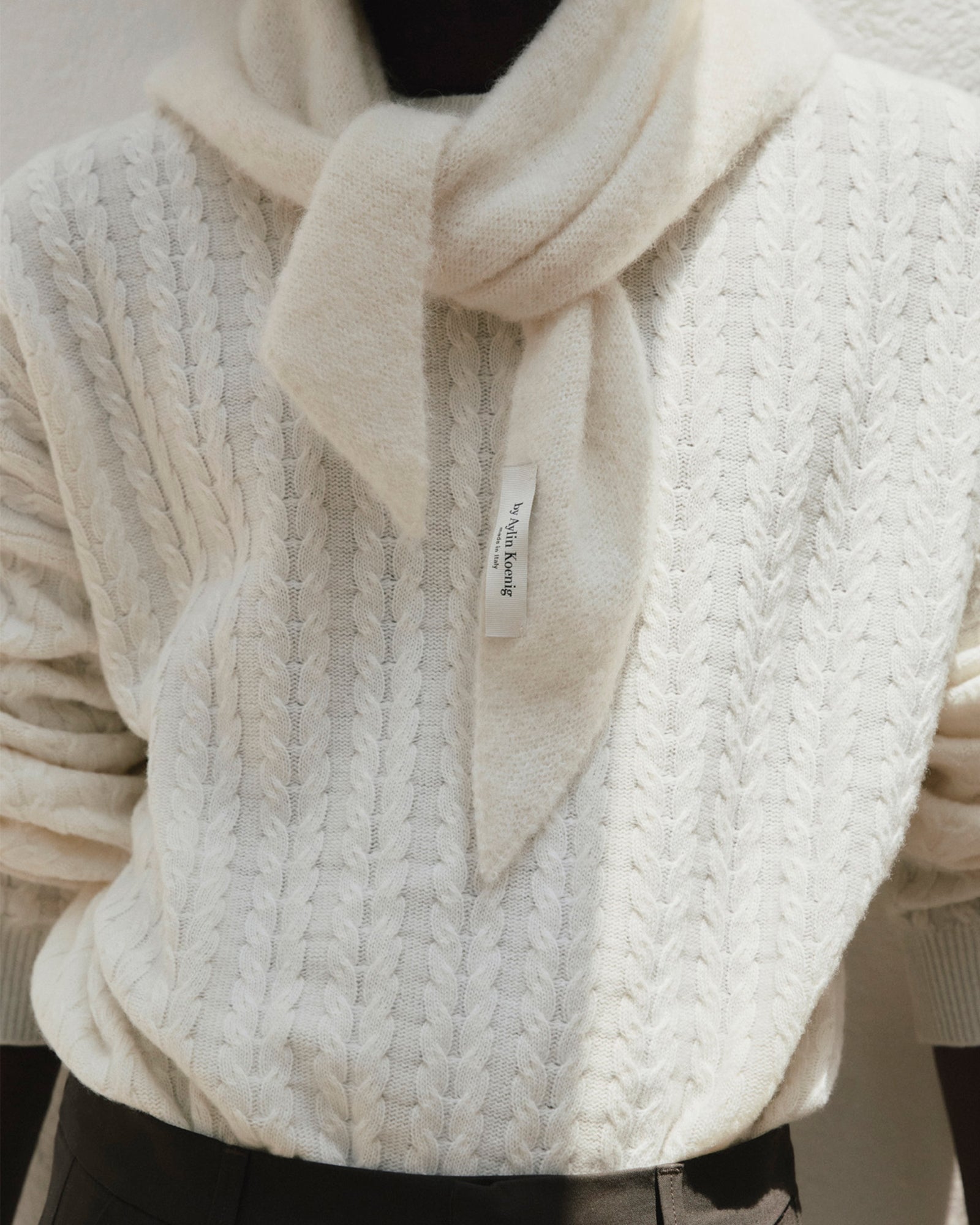 Pullover TOMMY - by Aylin Koenig