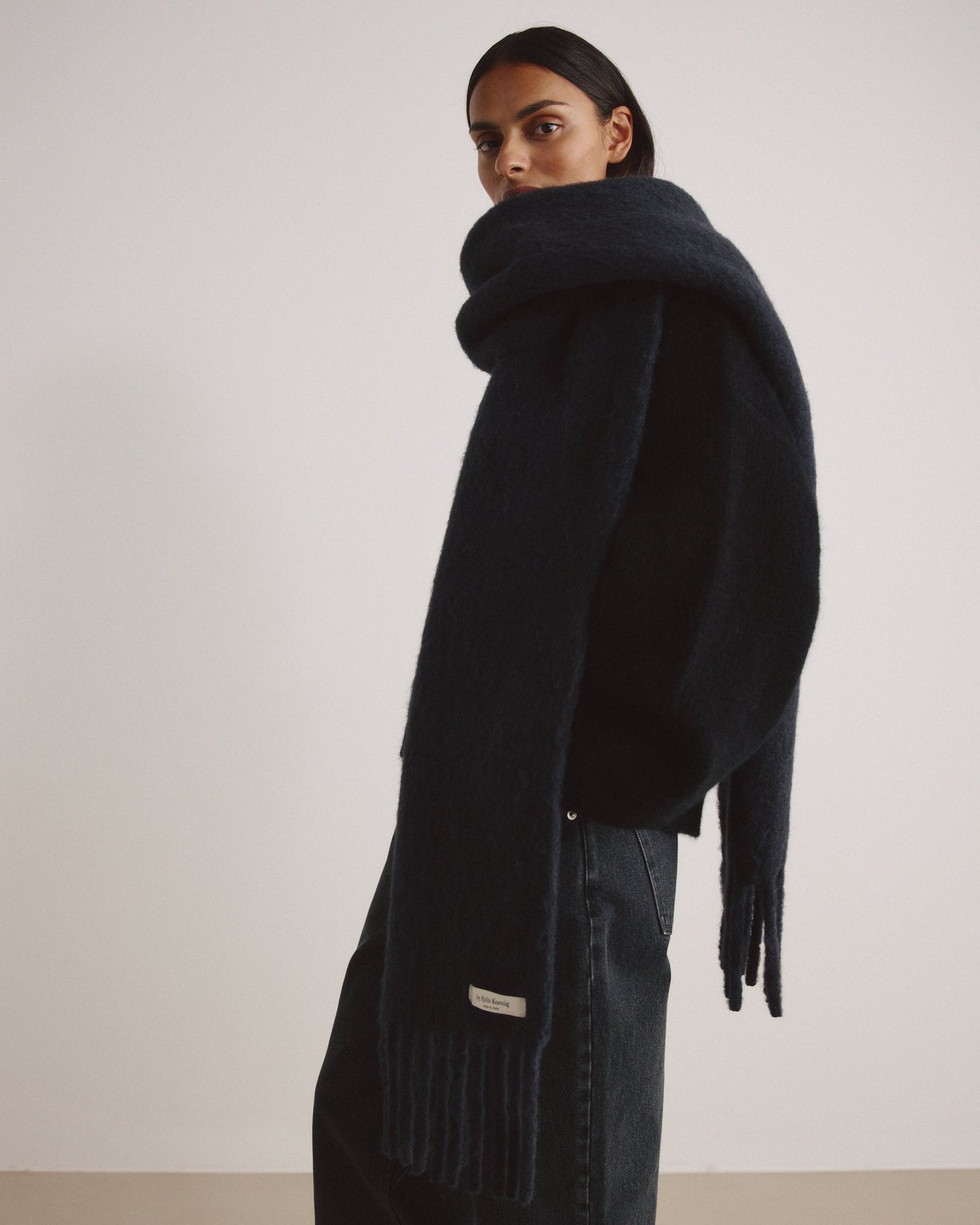 Schal BLANKIE - by Aylin Koenig