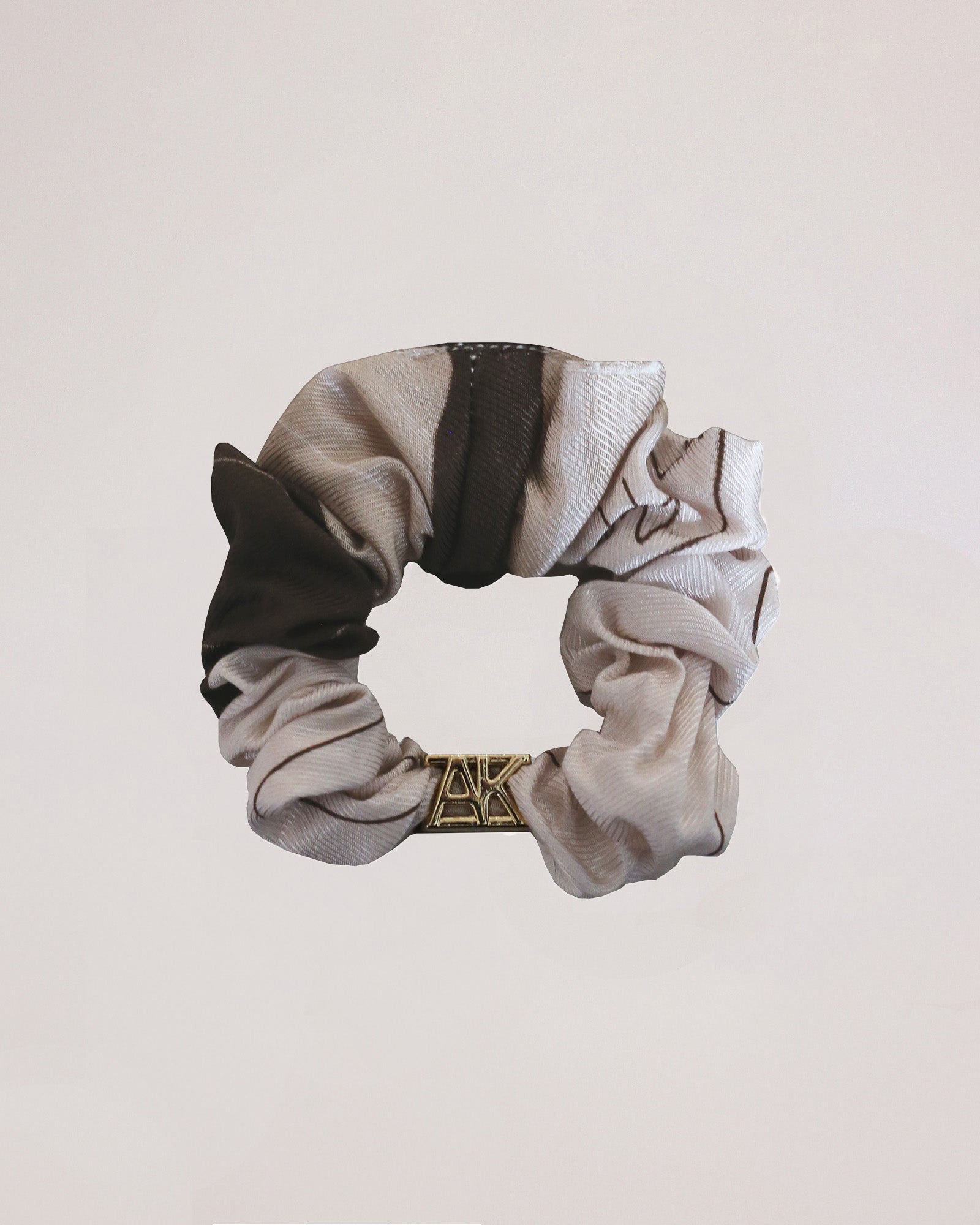 Scrunchie PONY - by Aylin Koenig