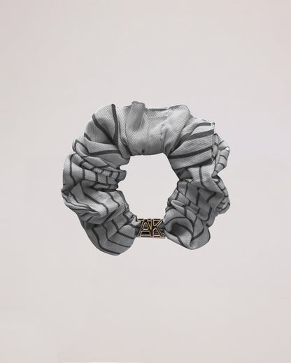 Scrunchie PONY - by Aylin Koenig