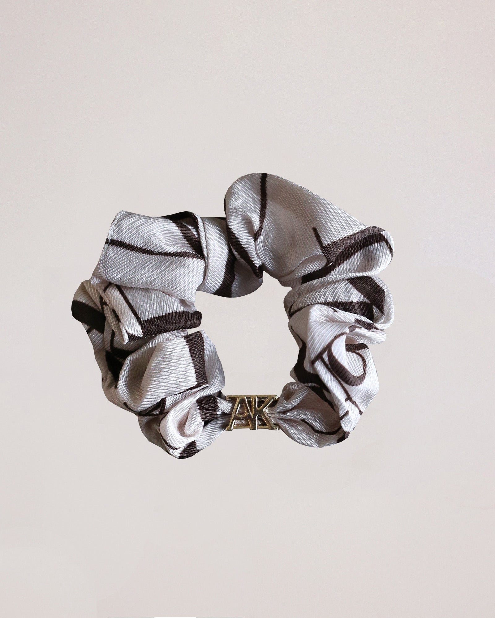 Scrunchie PONY - by Aylin Koenig