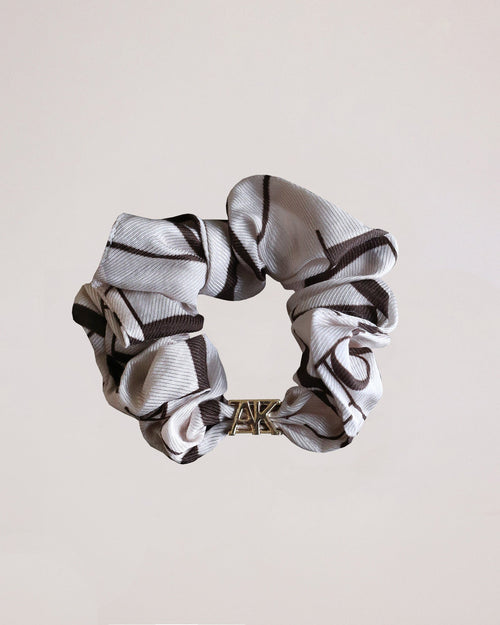 Scrunchie PONY - by Aylin Koenig