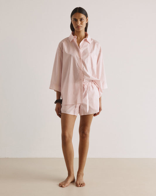 Shorts AVI - by Aylin Koenig