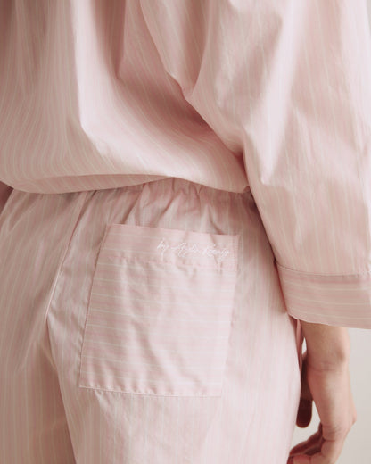 Shorts AVI - by Aylin Koenig