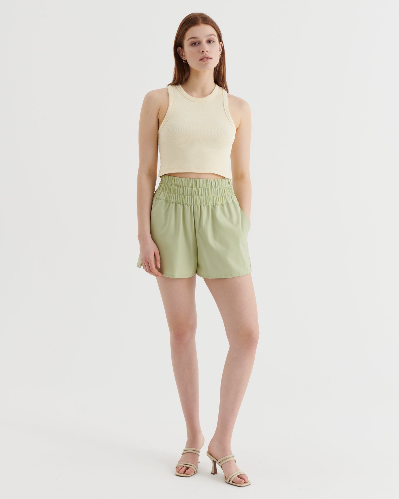 Shorts LORI - by Aylin Koenig