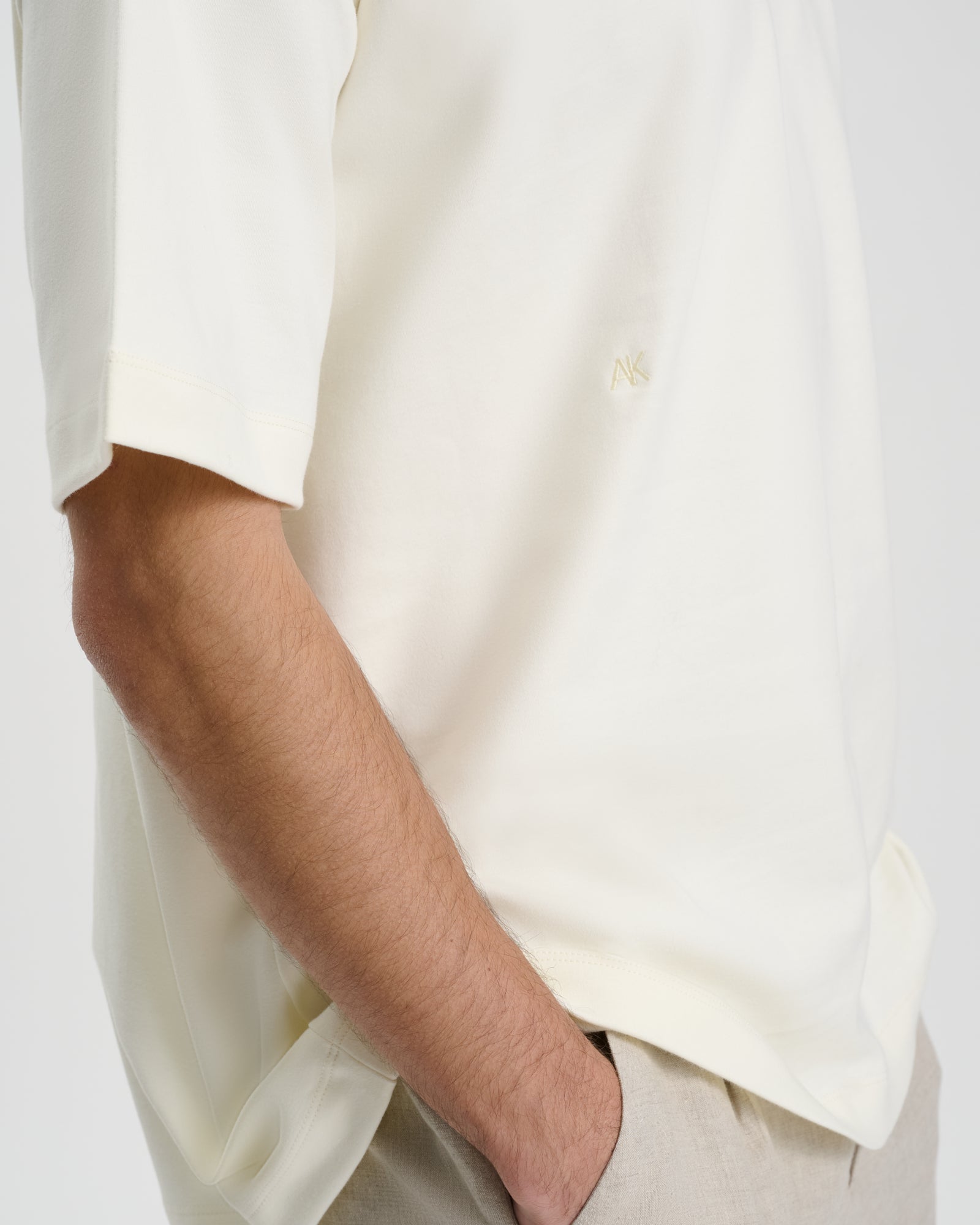 T-Shirt BEN - by Aylin Koenig
