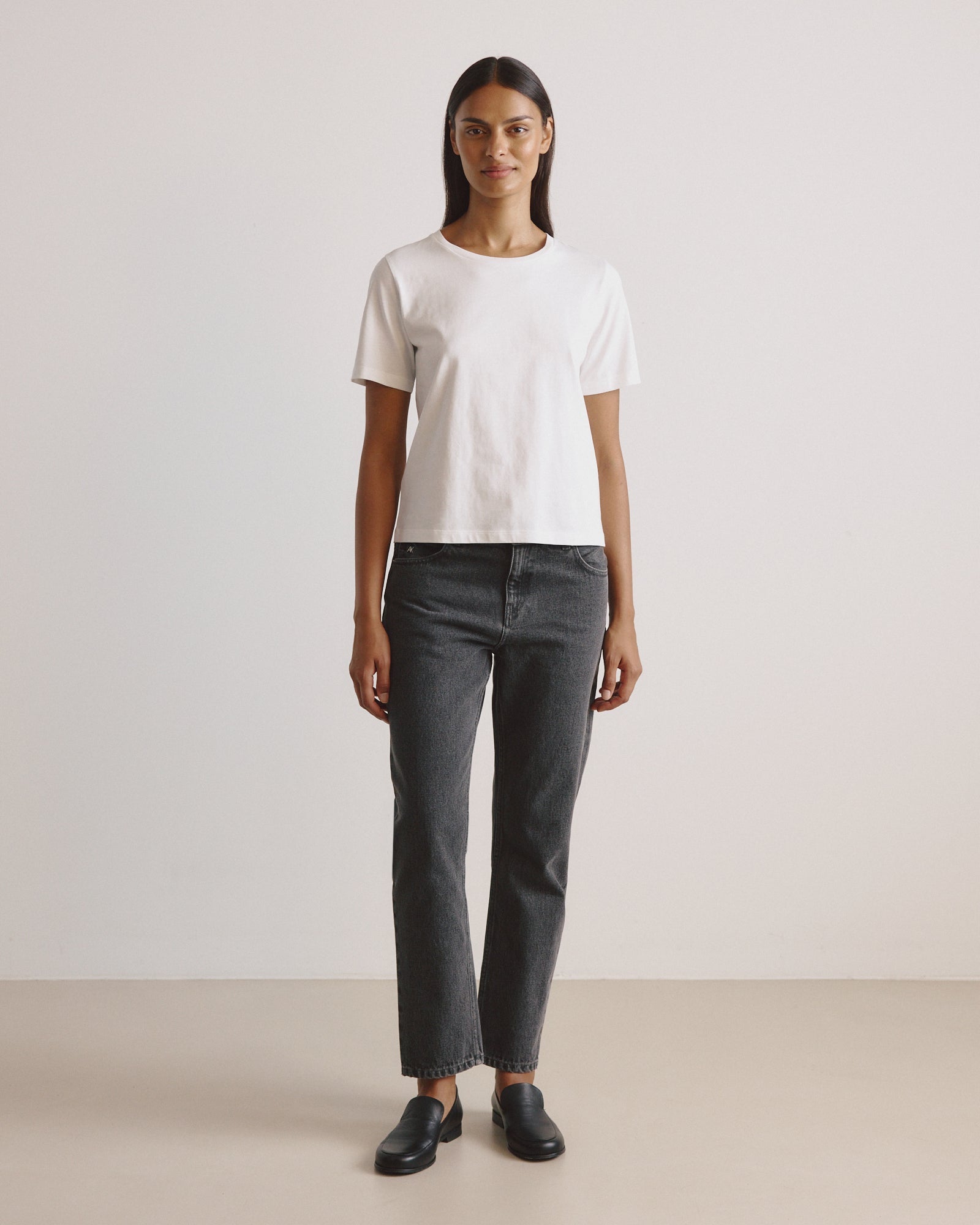 T-Shirt CLASSIC T - by Aylin Koenig