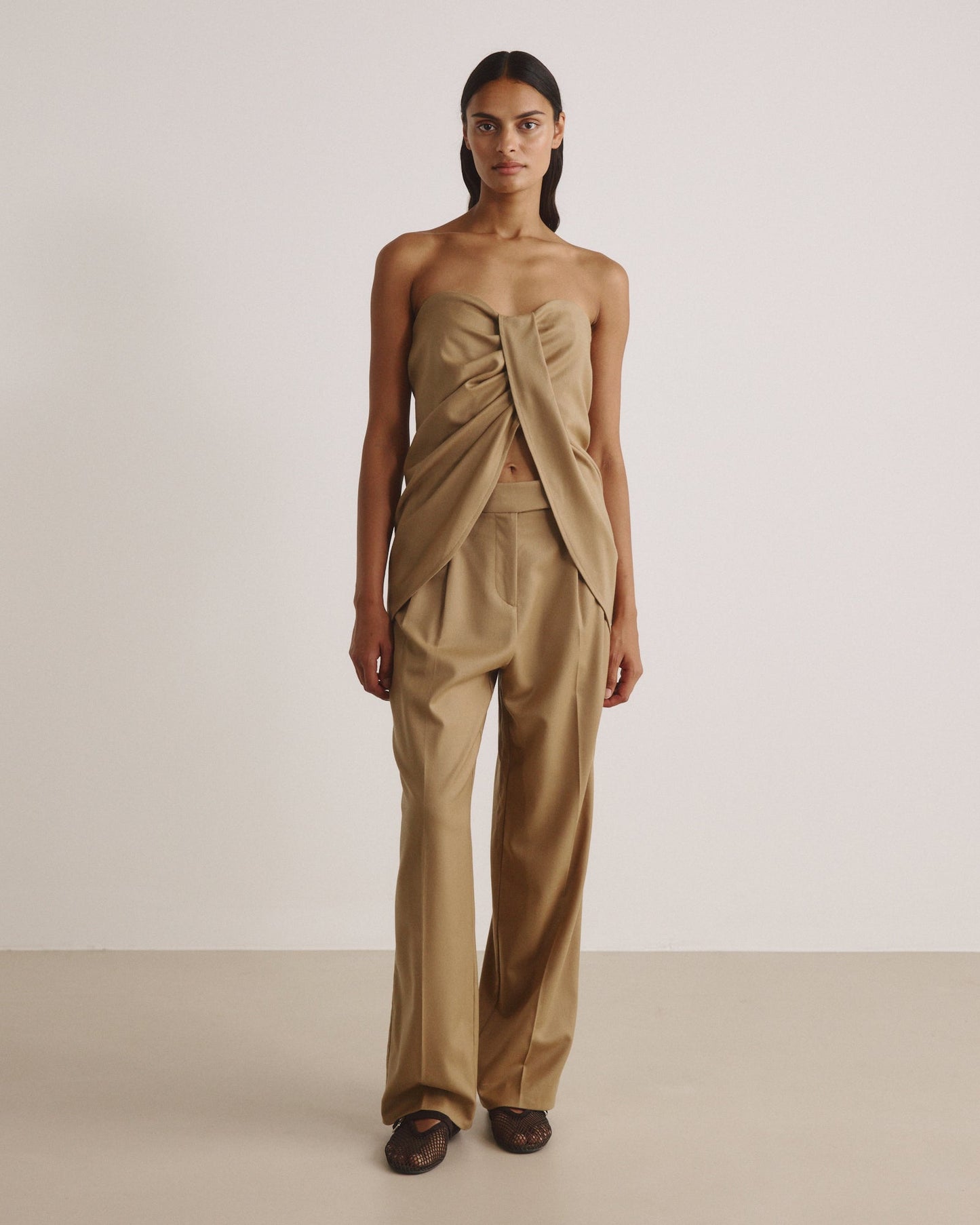 Top FLO - by Aylin Koenig